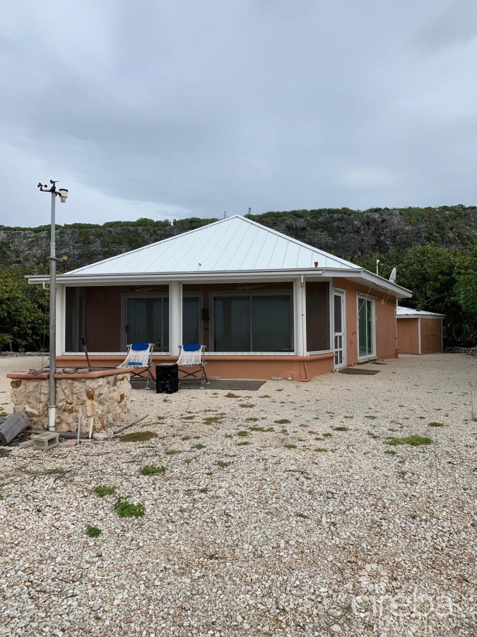 CAYMAN BRAC OCEAN FRONT HOME