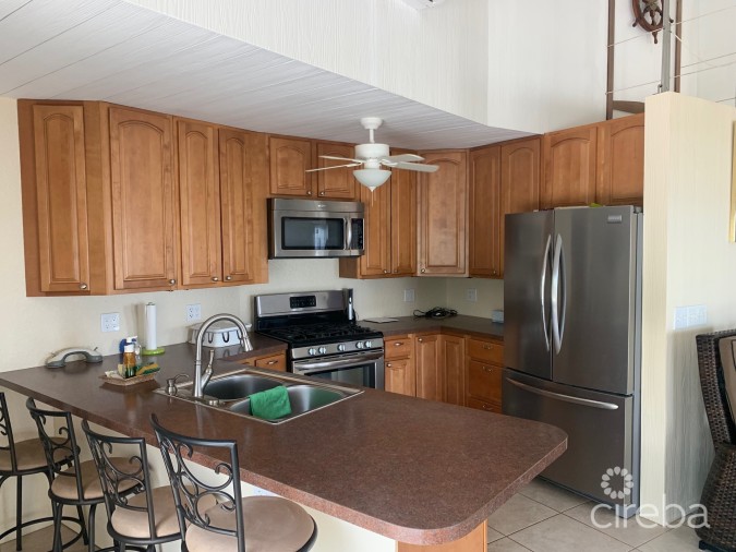CAYMAN BRAC OCEAN FRONT HOME