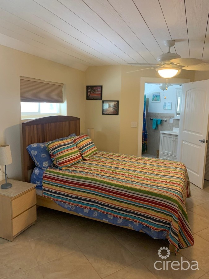 CAYMAN BRAC OCEAN FRONT HOME