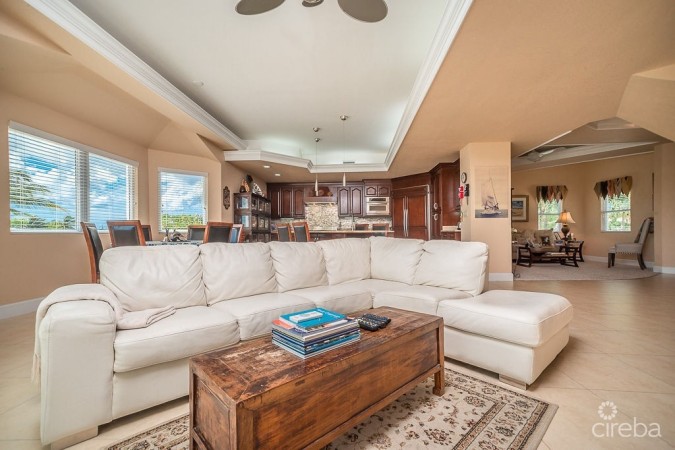 BEAUTIFUL SHORES HOUSE