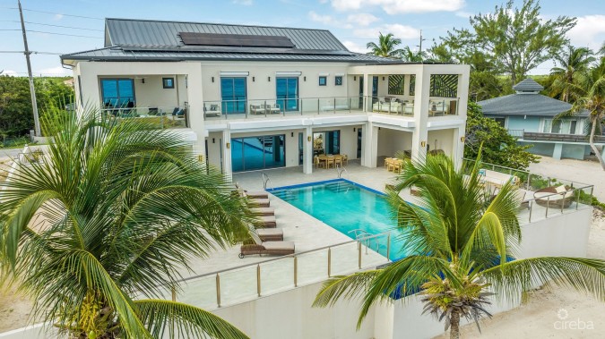TIMELESS PARADISE, BEACHFRONT HOME
