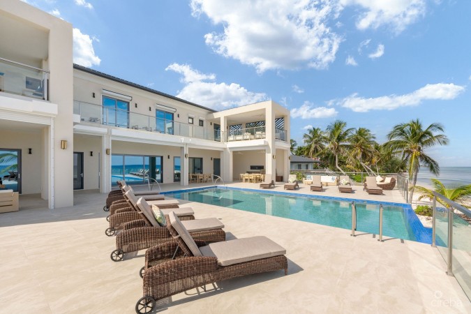 TIMELESS PARADISE, BEACHFRONT HOME