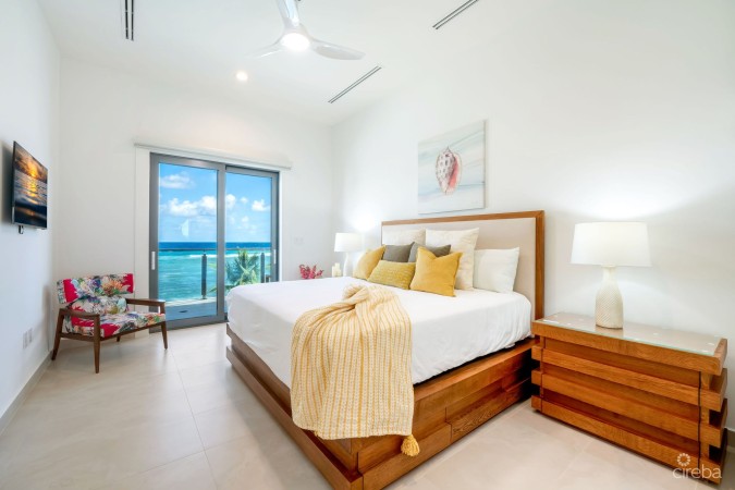 TIMELESS PARADISE, BEACHFRONT HOME