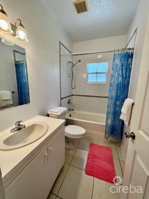 WEST BAY FOURPLEX INVESTMENT HOME