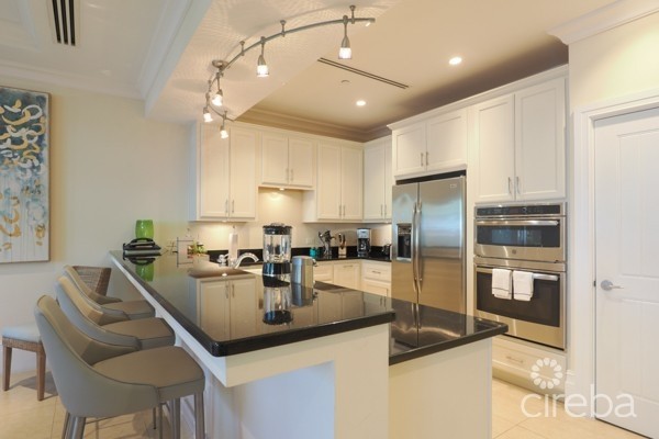 CARIBBEAN CLUB WITH SEPERATE STORAGE
