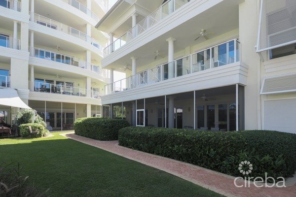 CARIBBEAN CLUB WITH SEPERATE STORAGE