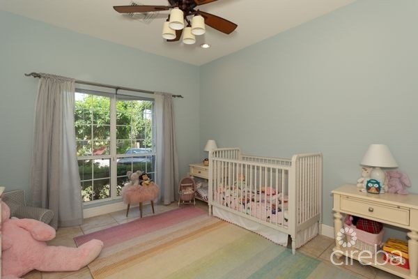 THE VENETIA FAMILY HOME
