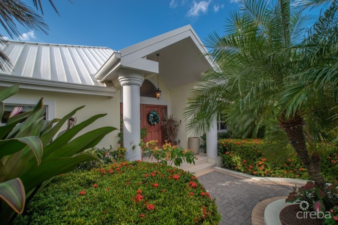 WINDSWEPT DRIVE CANAL FRONT HOME