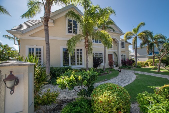 CRYSTAL HARBOUR LUXURY HOME