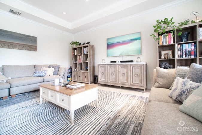 CRYSTAL HARBOUR LUXURY HOME