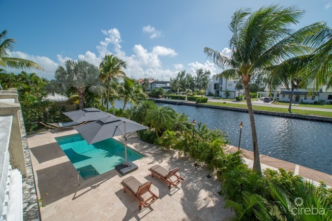 CRYSTAL HARBOUR LUXURY HOME