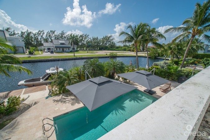 CRYSTAL HARBOUR LUXURY HOME