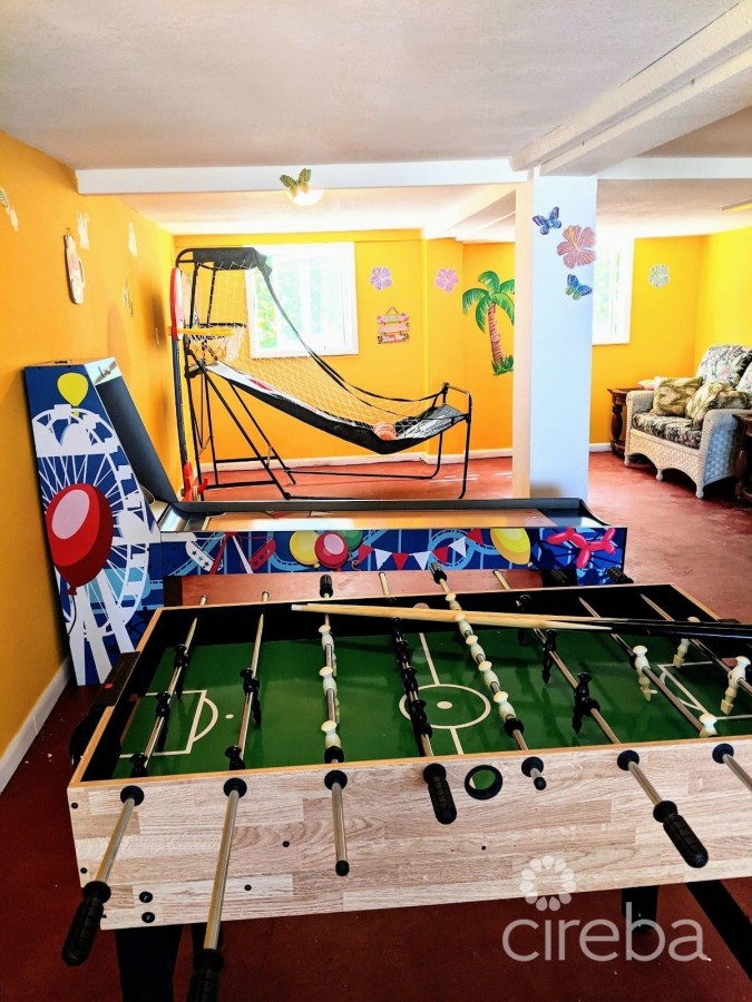 CAYMAN BRAC BEACH HOUSE