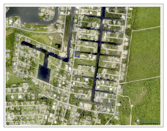 NORTH SOUND ESTATES CANAL LOT- JACKIE STREET