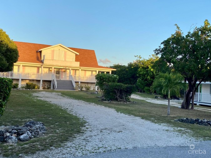 CAYMAN STYLE HOME WITH COTTAGE