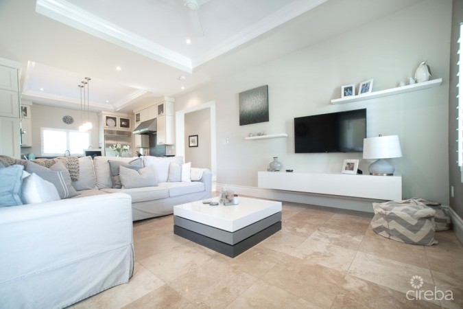 CANAL POINT EXECUTIVE FAMILY HOME