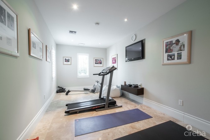CANAL POINT EXECUTIVE FAMILY HOME