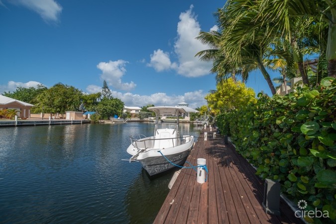 CANAL POINT EXECUTIVE FAMILY HOME