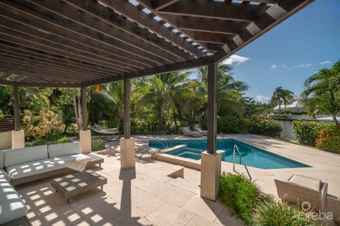 CANAL POINT EXECUTIVE FAMILY HOME