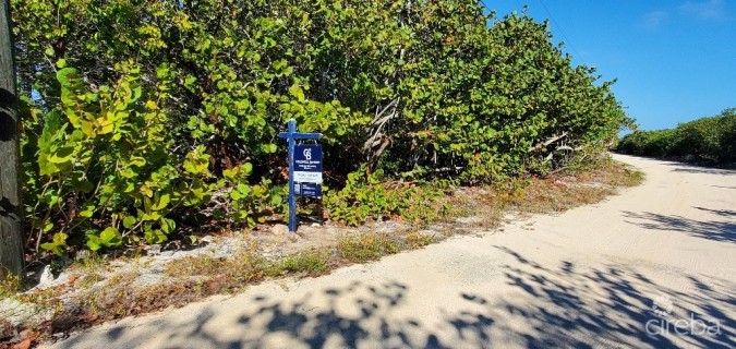 LITTLE CAYMAN NORTH SIDE OCEAN FRONT
