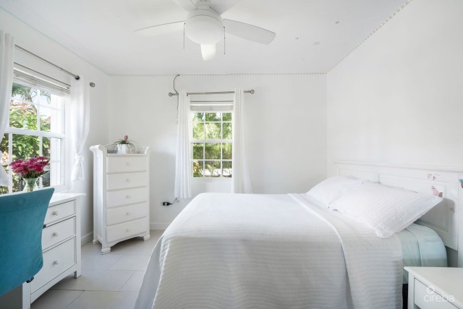LEEWARD DRIVE 83, NORTH SOUND ESTATES HOME