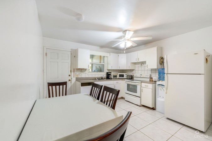 GEORGE TOWN APARTMENTS IN PRIME LOCATION