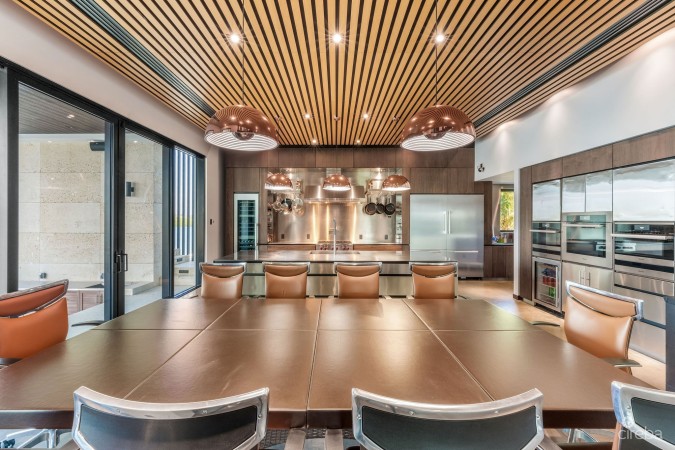 SERENITY HOUSE - A CRYSTAL HARBOUR ESTATE HOME