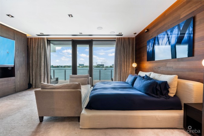 SERENITY HOUSE - A CRYSTAL HARBOUR ESTATE HOME
