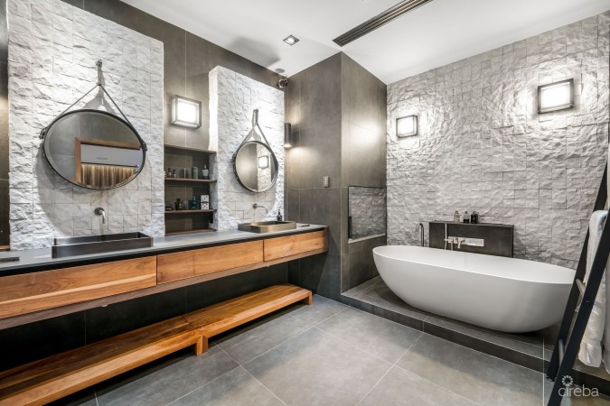 SERENITY HOUSE - A CRYSTAL HARBOUR ESTATE HOME