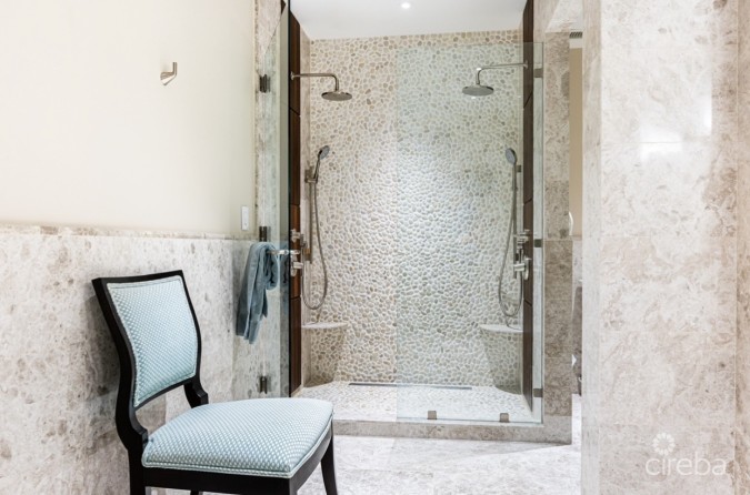 RITZ-CARLTON RESIDENCES #609