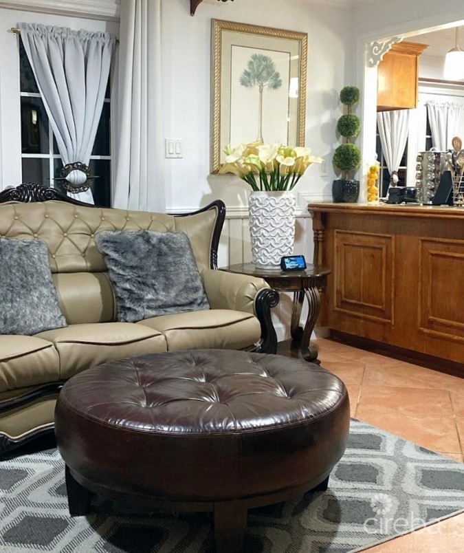 PROSPECT TRI-PLEX -   CAYMAN CHIC