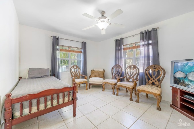 REDUCED! BEAUTIFUL FAMILY HOME ON BUTTERFLY CIRCLE