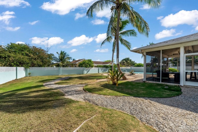 REDUCED! BEAUTIFUL FAMILY HOME ON BUTTERFLY CIRCLE