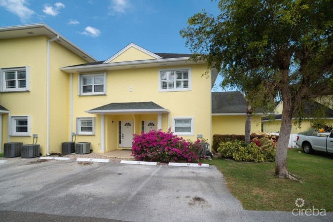 L'AMBIENCE 3 BED TOWNHOUSE WITH POOL VIEW