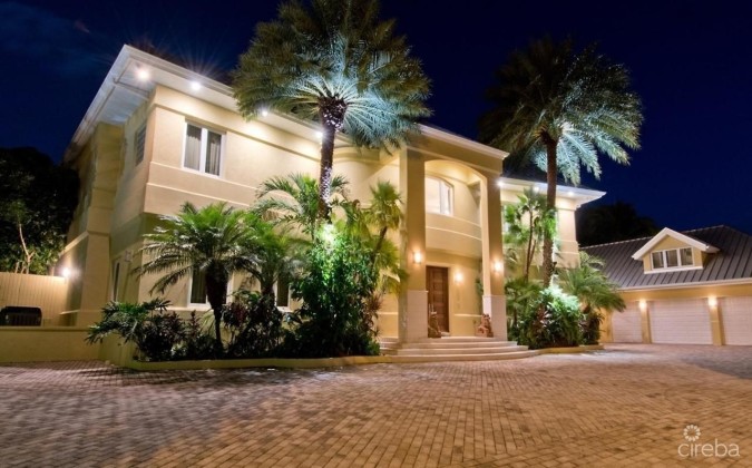 VILLA GABRIELLE OCEANFRONT ESTATE