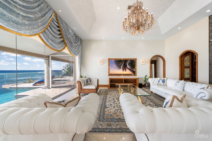 VILLA D'ESTE - A PROSPECT POINT BEACHFRONT RESIDENCE