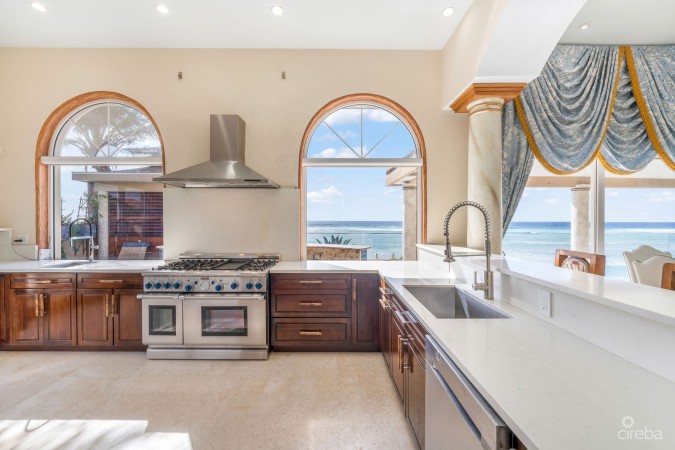 VILLA D'ESTE - A PROSPECT POINT BEACHFRONT RESIDENCE