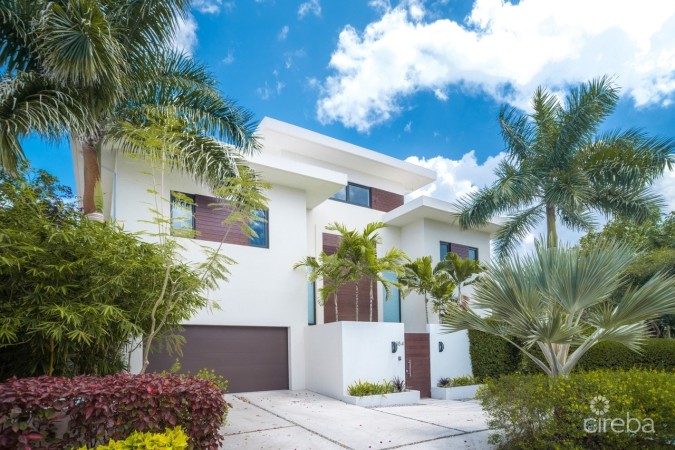GRAND HARBOUR MODERN HOME