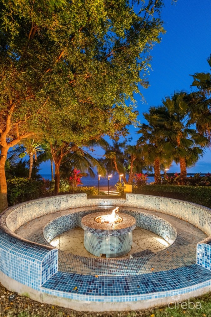 CANAL POINT ESTATE