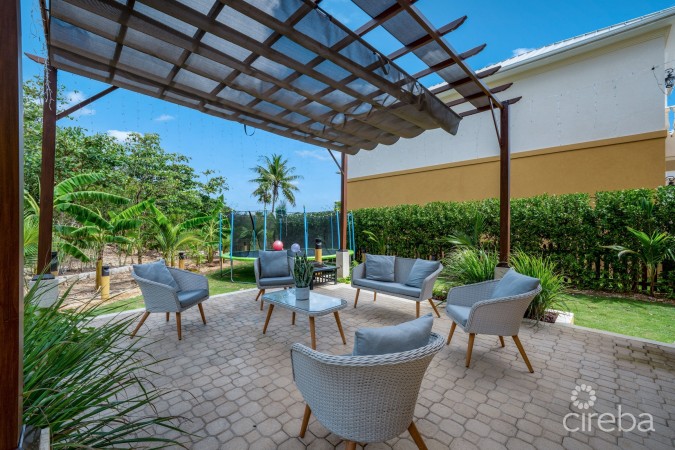 SAINT JAMES COURT VILLA #4