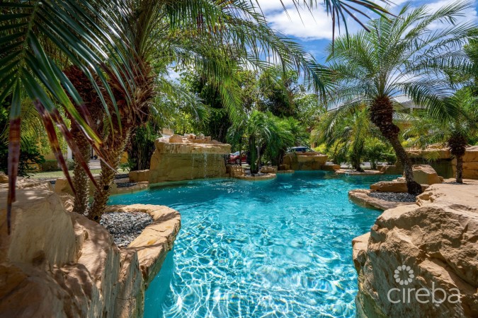 SAINT JAMES COURT VILLA #4