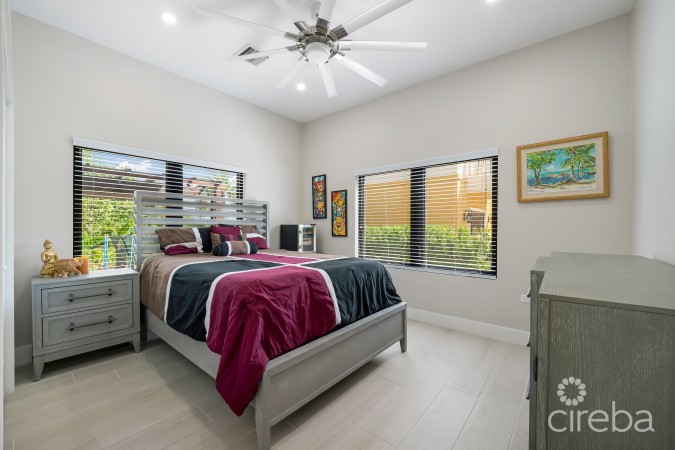 SAINT JAMES COURT VILLA #4