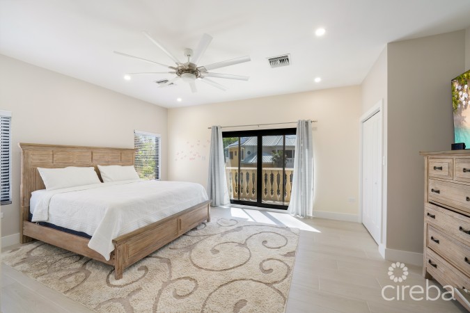 SAINT JAMES COURT VILLA #4