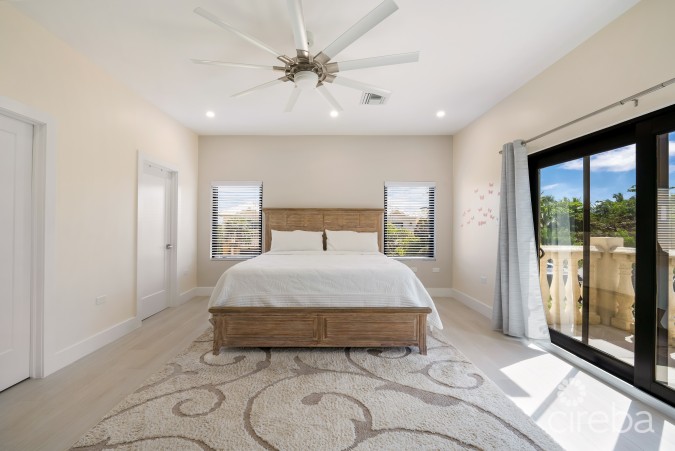 SAINT JAMES COURT VILLA #4