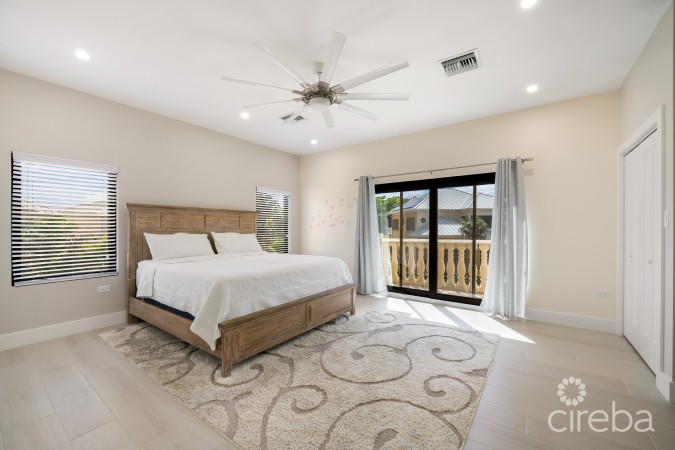 SAINT JAMES COURT VILLA #4