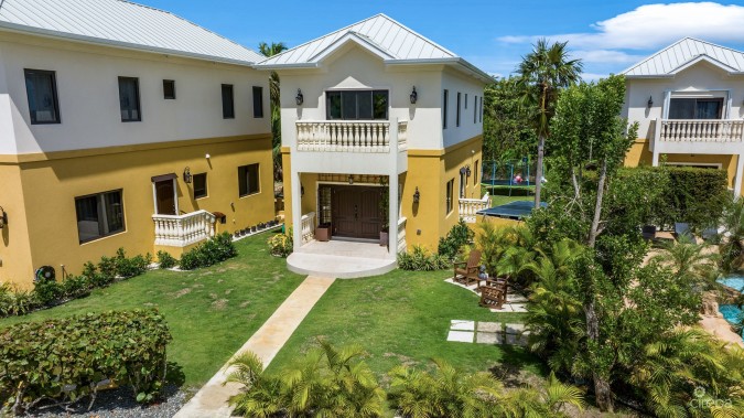 SAINT JAMES COURT VILLA #4
