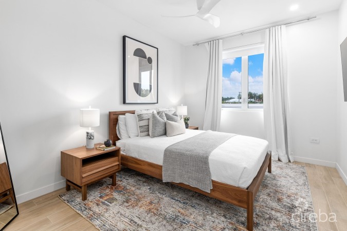 ONE CANAL POINT 10 WITH BOAT DOCK