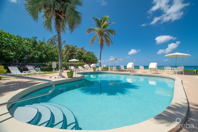COCOPLUM - 7 MILE BEACH
