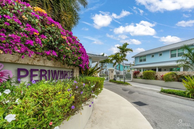 4BED PERIWINKLE COURTYARD HOME WITH DOCK
