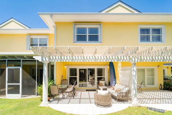 L' AMBIENCE TOWNHOME